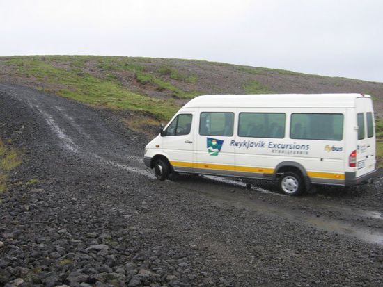 Der Kleinbus, der uns hier mitten in der Wildnis ausgesetzt hat.