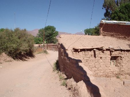 Randbezirk von Humahuaca - typische Lehmziegelhaeuser