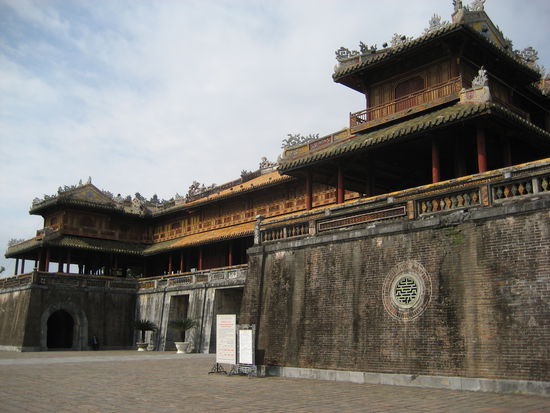 Jetzt hab ich doch glatt den Namen dieses Gebaudes vergessen, tut leid...