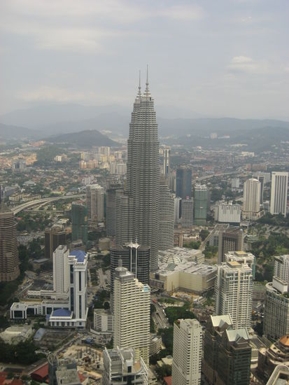 Die Towers aus Sicht vom KL-Tower (das ist der Telekommunikationstower)