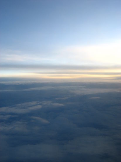 Am Flug von Singapur nach Cairns in der Frueh