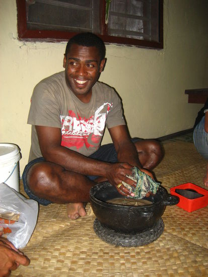 erste Kava-session. Das ist uebrigens auch ein "Joe", sehr lustiger Zeitgenosse...