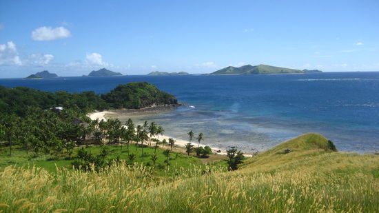 beim Spaziergang (in dieser Bucht drehten sie "Survivor", irgendsoeine bescheuerte US-Sendung)
"Cast Away Island" ist dort auch gleich um die Ecke, die Insel hat Tom Hanks gleich nach den Dreharbeiten gekauft