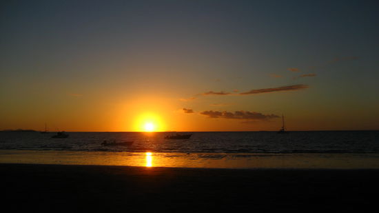 letzter Fidschi-Sonnenuntergang...
Tschuess Fidschi