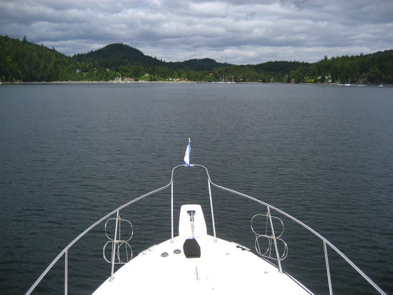 am naechsten Tag bei der Einfahrt in den naechsten Hafen,