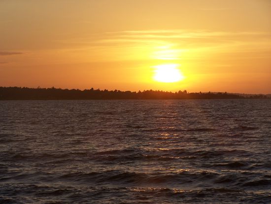 Sonnenuntergang am Lake Victoria (kurz vor dem Gewitter)