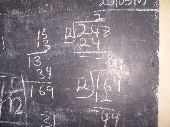 Wir waren in eine Mathematik-Stunde geplatzt !