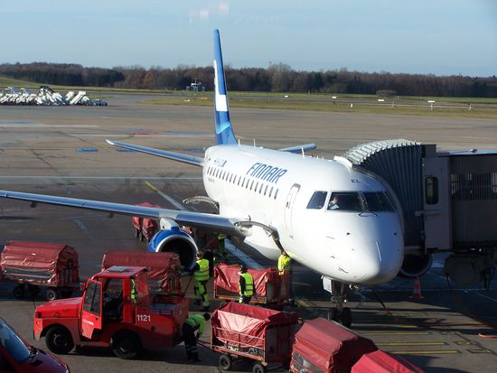 Diese Embraer 170 flog mich nach Helsinki.