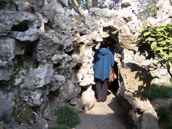 Man sieht es von außen praktisch nicht, aber das ganze ist ein einziges wunderbares Labyrinth !