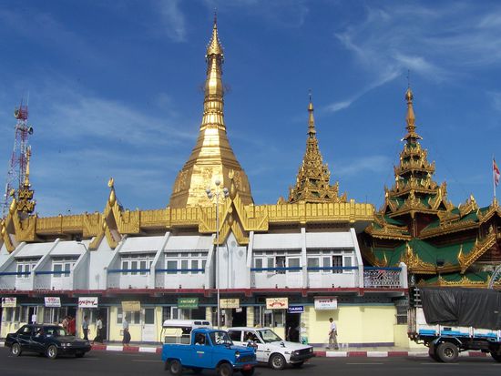 Sule-Pagode im Zentrum Yangons