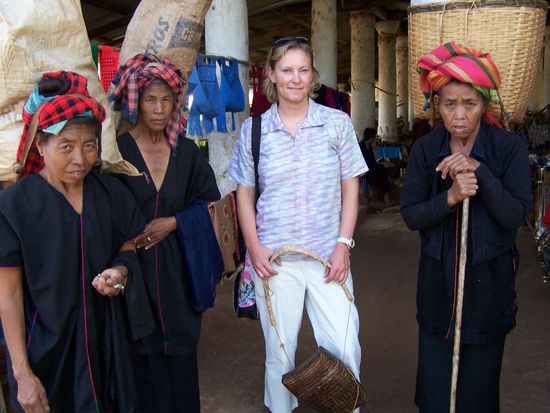 3 Shan-Frauen und ich