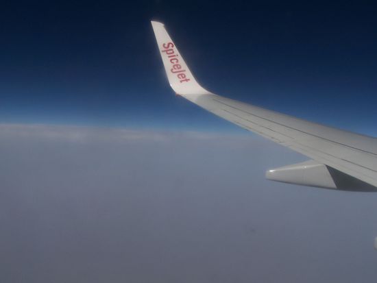 Ein sehr ruhiger angenehmer Flug, den ich deswegen fast komplett verschlafe...