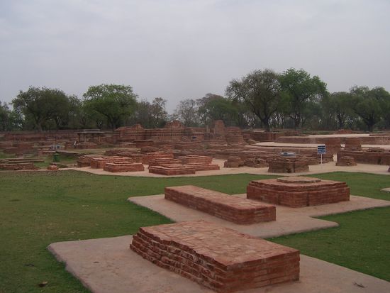 Die archäologische Ausgrabungsstätte, die Dhamekh-Stupa und das Museum reißen mich jetzt nicht vom Hocker.