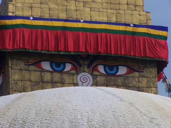 Die Augen Buddhas in alle 4 Himmelsrichtungen..