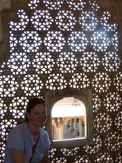 Alles, damit die Damen sehen konnten, ohne gesehen zu werden...