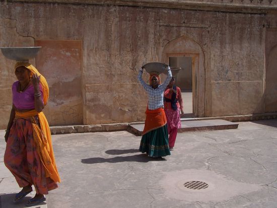 So wie diese 3 Damen