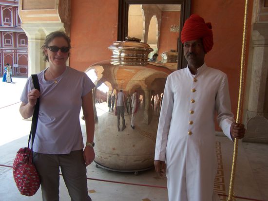 Palastwächter und ich in Pose