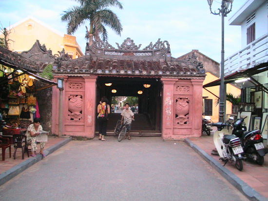 Nochmal die japanische Holzbrücke