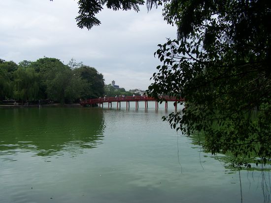 Eigentlich ist der Westsee die grüne Lunge Hanois, aber der Hoan Kiem See ist besonders schön...