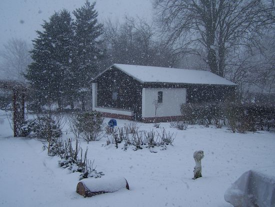 Schneetreiben vom feinsten - schlechte Bedingungen für eine Autofahrt nach Hamburg