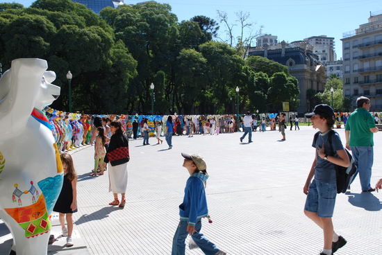 Internationale Bärenparade - den Sinn und Zweck habe ich nicht begriffen, aber es ist interessant, denn fast jedes Land der Erde hat hier einen Bären gestaltet