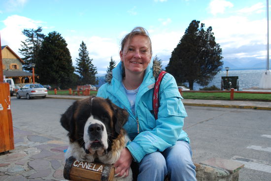 Canela posed sehr professionell !