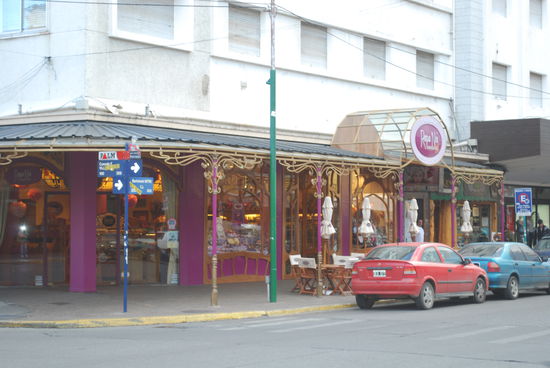 Schoggi-Geschäft "Rapa Nui" - Osterinsel, also doch Südamerika !