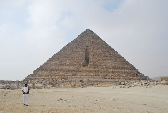 Mykerinos-Pyramide, die kleinste des Trios