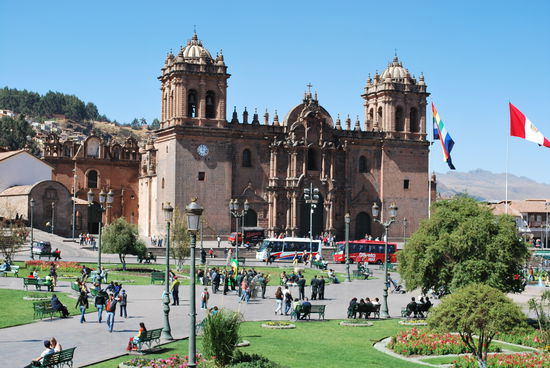Hier, vor der Kathedrale, landet man immer wieder...