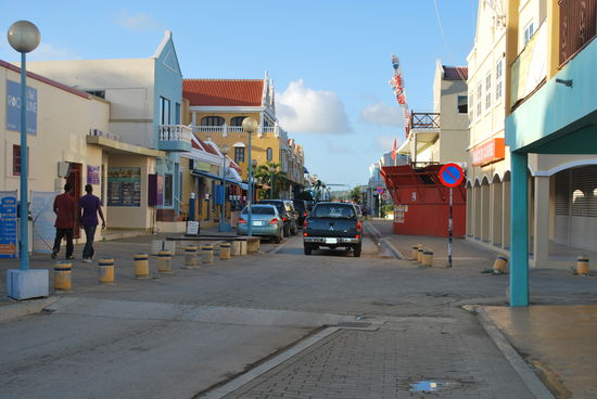 Kralendijks Shopping-Meile, "ruhig und verschlafen" ist noch eine Untertreibung !