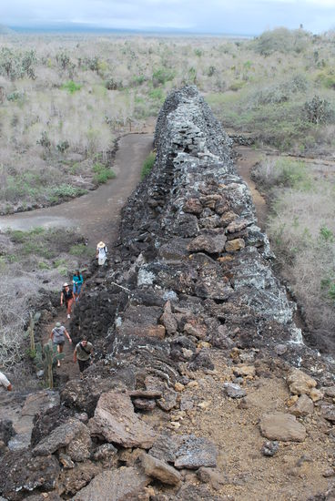 Die Mauer der Tränen - aus absolut gar keinem Grund gebaut - nur zur Bestrafung der Häftlinge