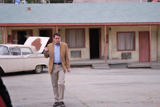 Mr. Bates mit dem Fleischermesser...