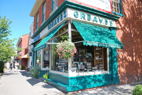 Ein Laden für hausgemachte Marmelade und man glaubt sofort, dass hier die beste Marmelade der Welt verkauft wird - einfach, weil es so überaus niedlich und schön ist !