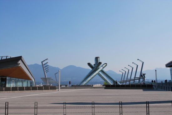 olympic cauldron - in diesem "Pott" brannte das olympische Feuer