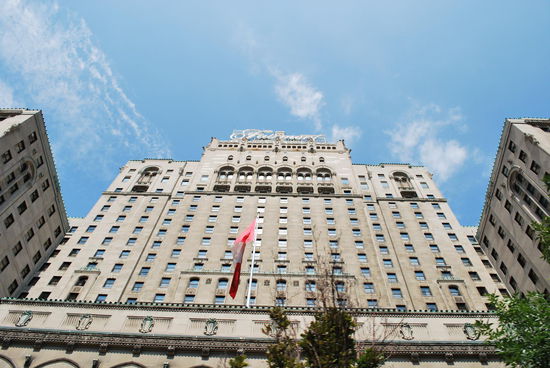 Dies ist das Fairmont Hotel, in dem auch die Queen absteigt, wenn sie in der Stadt ist, nobel, nobel !