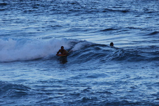 Kalapana Beach und die Boogie-Boarder