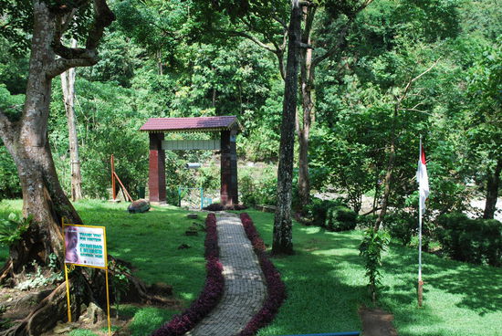 Vorm Besucherzentrum