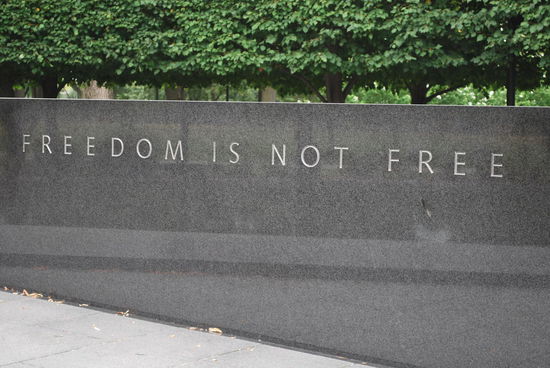 Eindrucksvolle Worte für einen Krieg, dessen Folgen noch heute präsent sind. Nord- und Südkorea noch immer getrennt und sich spinnefeind.