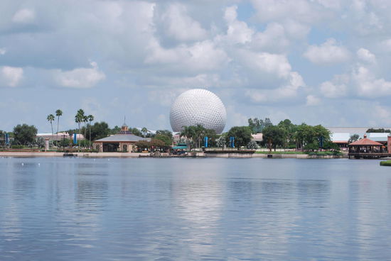 Blick auf das Spaceship Earth