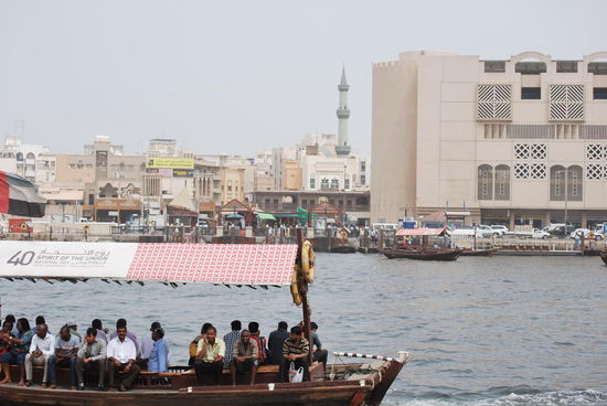 Man sitzt relativ gemütlich auf den Abras