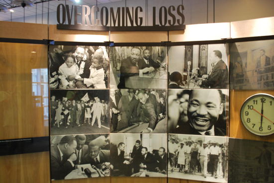 Die Ausstellung gibt das Lebenswerk wieder