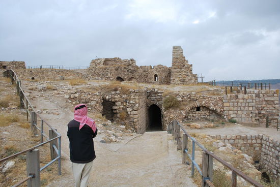 Das Fort ist ein Labyrinth, nicht schwierig, sich zurechtzufinden, aber ich wäre ohne meinen Guide wahrscheinlich längst nicht überall hineingewandert (weil oft auch zu dunkel ohne Taschenlampe)