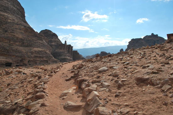 Es gibt Wege und Pfade hier oben, die zu Aussichtspunkten führen. Ist nochmal Gekraxel, habe ich teilweise auch nicht gemacht.