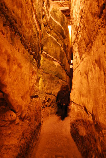 Jedenfalls ist es sehr eng.