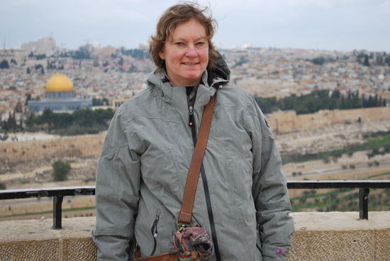 Der Ölberg und ich. Vor der Reise war ich in Versuchung, hier ein Hotel zu buchen. Gott, sei Dank habe ich es nicht getan ! Es ist zwar eines der billigsten von ganz Jerusalem, aber furchtbar abgelegen.