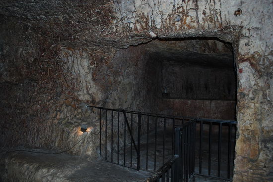 Hat mit Justizvollzugsanstalt nichts zu tun ! Etwas ungemütlich hier.