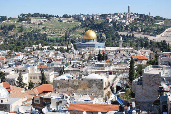 Felsendom vor der Ölbergkulisse