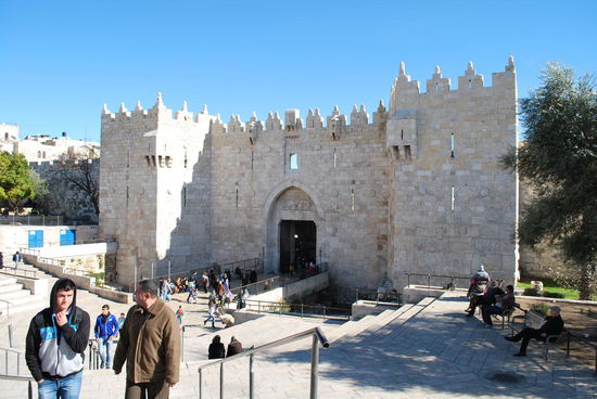 Das prachtvolle Damaskus-Tor von aussen