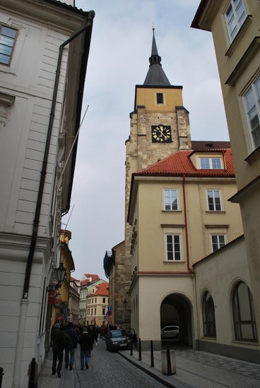 Dominikanerkirche (Kostel sv. Jiliji) in der Gasse Husova. Im zugehörigen Kloster war die erste Musik-Lehranstalt auf dem Gebiet der österreichisch-ungarischen Monarchie