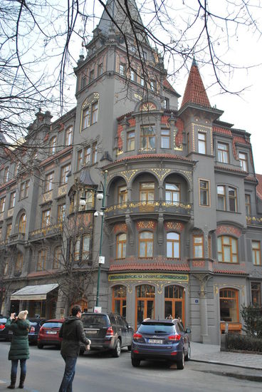 Bei der Staronová Synagóga - der Altneu-Synagoge, der bedeutendsten von Prag.